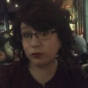 Meet your Posher, Laurie